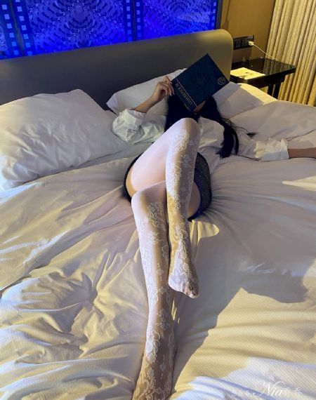 Comwww在线播放_影视大全免费在线观看播放