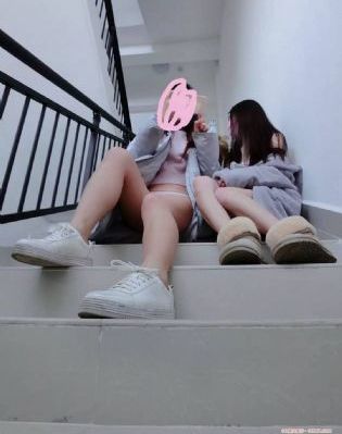 小李换照片的原因_4K完整在线观看