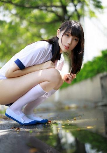 草草免费观看视频在线_完整版电影在线观看
