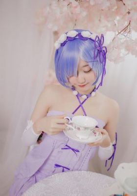 3499精品一卡2卡3卡_超清日韩电影在线